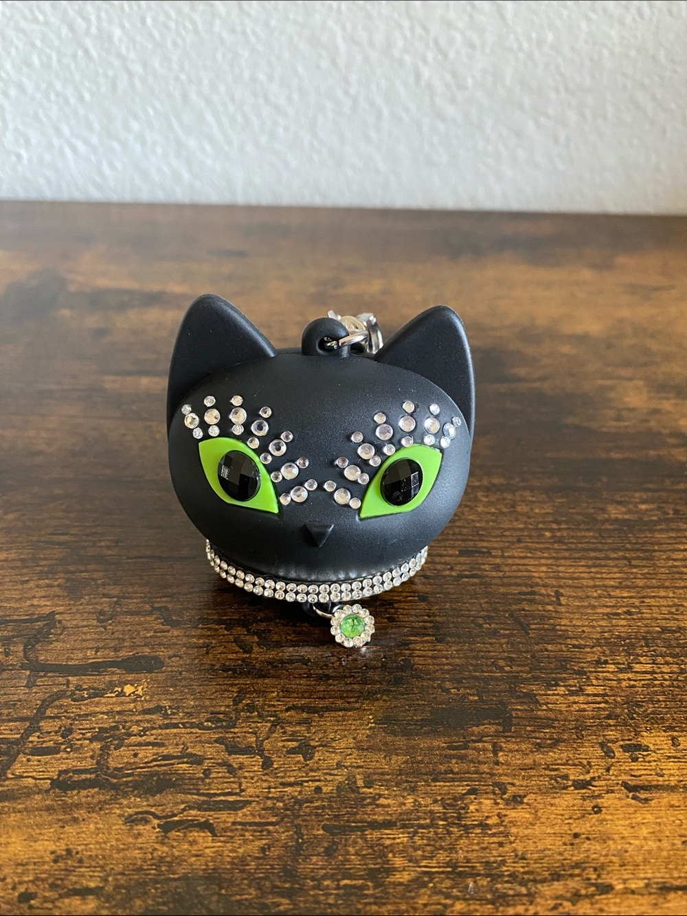 Bath and Body Works Glow in the Dark Glam Cat PocketBac Holder (NWOT)